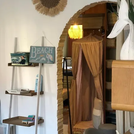 Boho Am Hafen,mit Fahrradern アパート シフィノウイシチェ