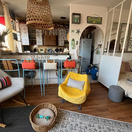 Boho Am Hafen,mit Fahrradern シフィノウイシチェ