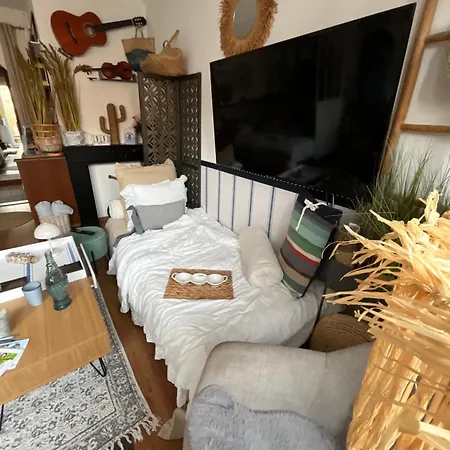 Boho Am Hafen,mit Fahrradern Und E-rollern Inclusive Apartman