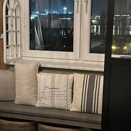 Boho Am Hafen,mit Fahrradern Und E-rollern Inclusive * Свиноуйсьце